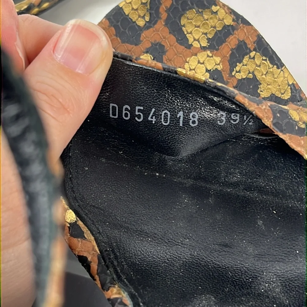 AGL‎ Attilio Giusti Leombruni  Snake Embossed Leopard Print Sandal Heel.